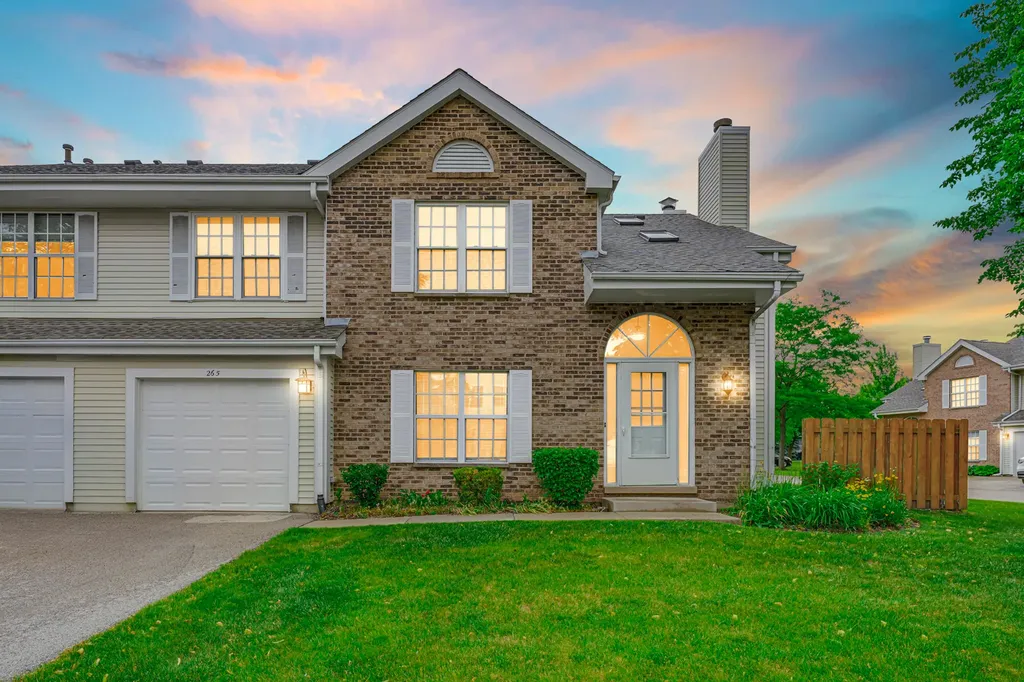 265 Yorkshire Court Gurnee IL 60031