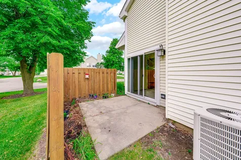 265 Yorkshire Court Gurnee IL 60031