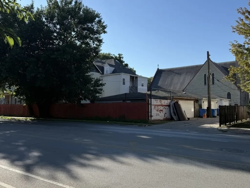6700 South Stewart Avenue Chicago IL 60621
