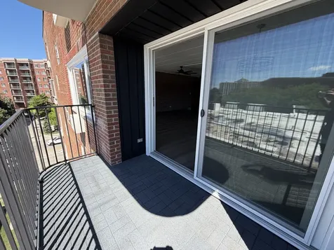 659 Des Plaines Avenue Des Plaines IL 60016