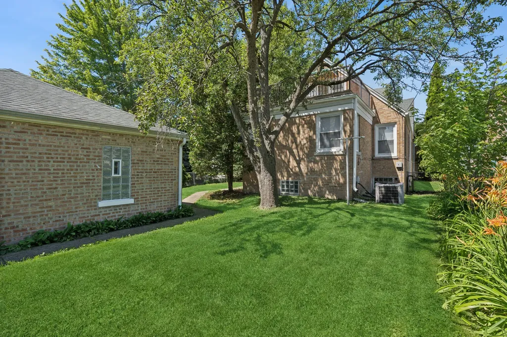 3301 North Newland Avenue Chicago IL 60634