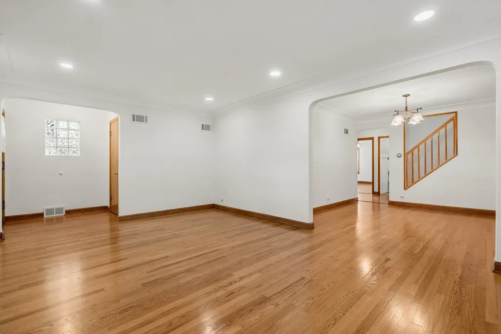 3301 North Newland Avenue Chicago IL 60634