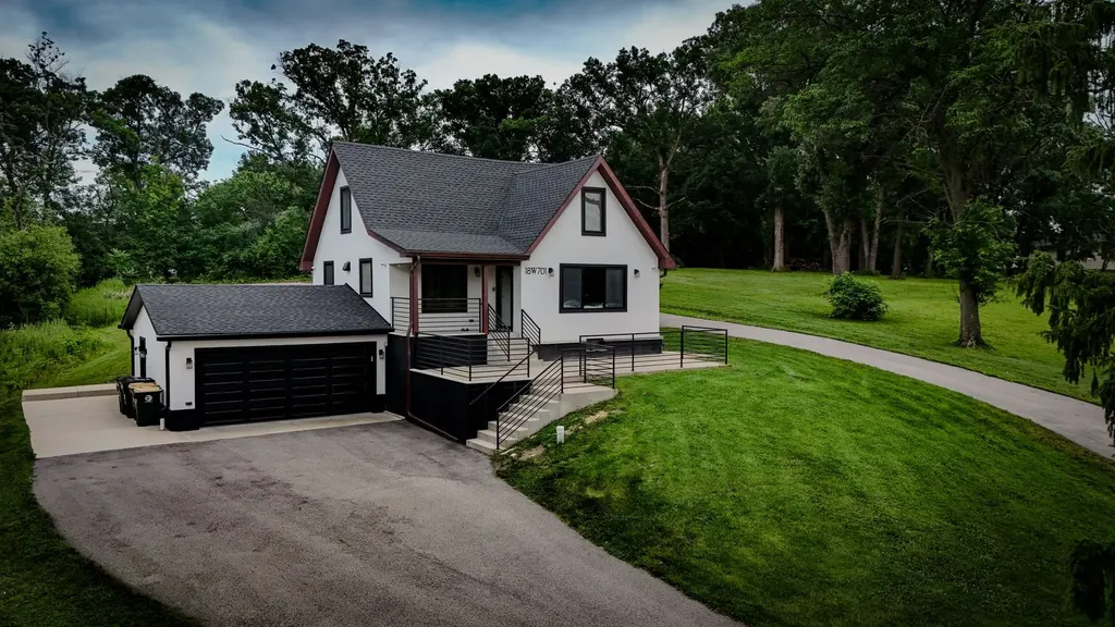 18W701 South Frontage Road Lemont IL 60439