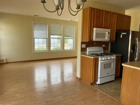 478 Brookside Drive Oswego IL 60543
