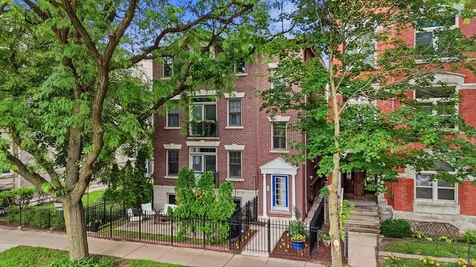 3131 North Racine Avenue Chicago IL 60657