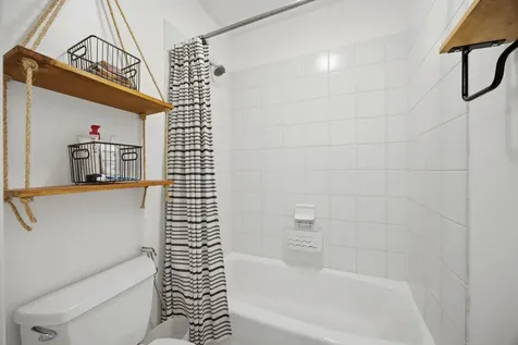 3131 North Racine Avenue Chicago IL 60657