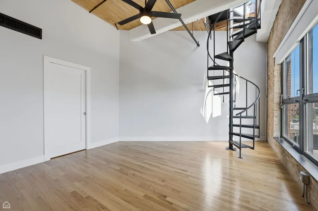 1728 North Damen Avenue Chicago IL 60647