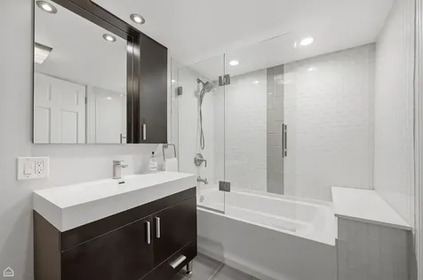 1728 North Damen Avenue Chicago IL 60647
