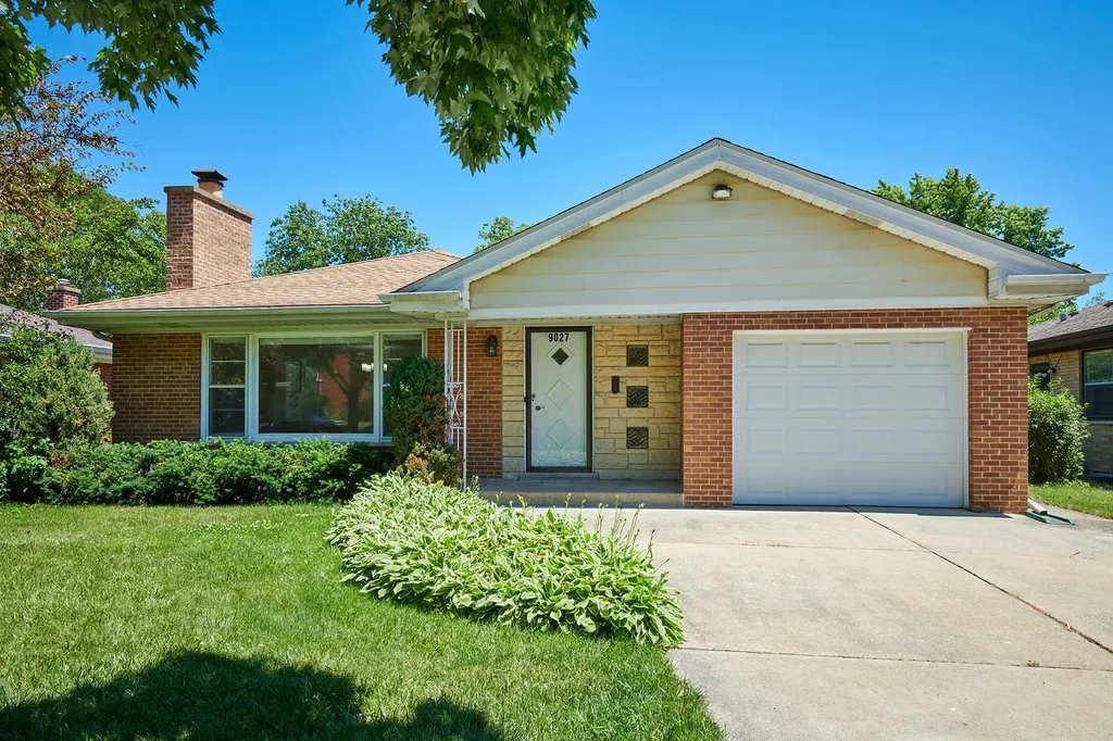 9027 Kenton Avenue Skokie IL 60076