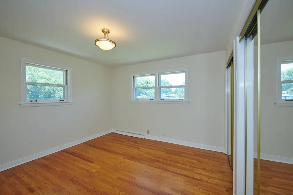 9027 Kenton Avenue Skokie IL 60076