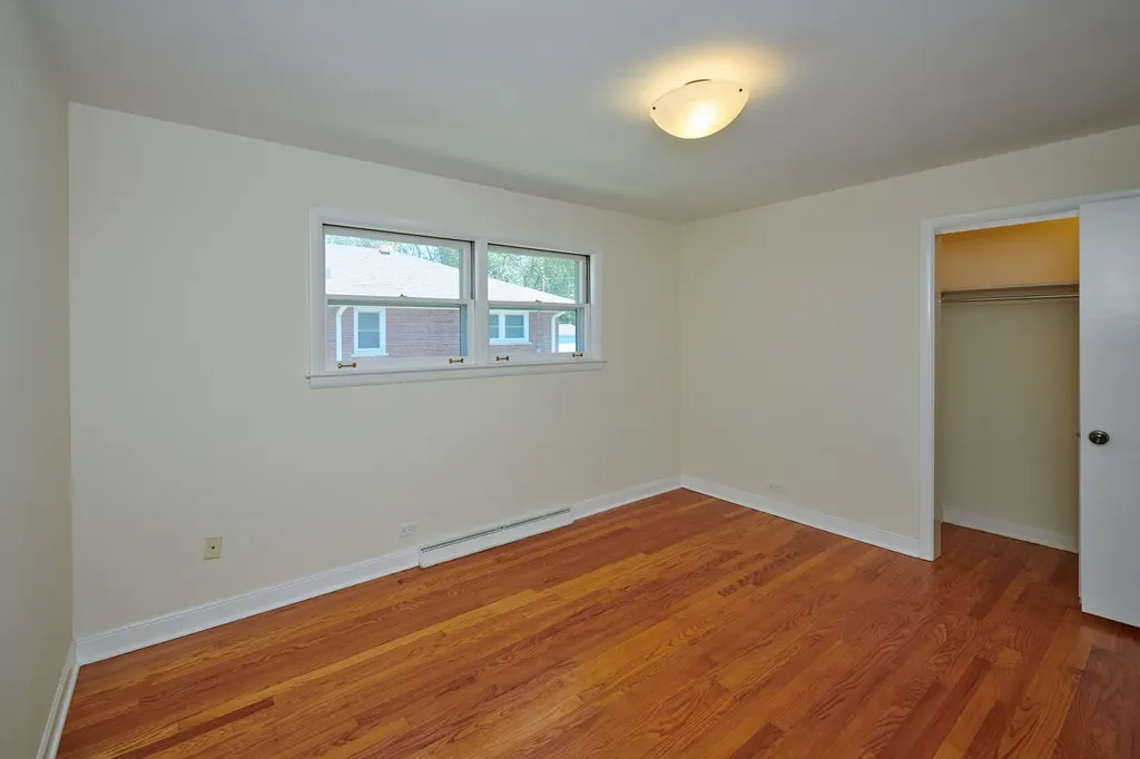 9027 Kenton Avenue Skokie IL 60076