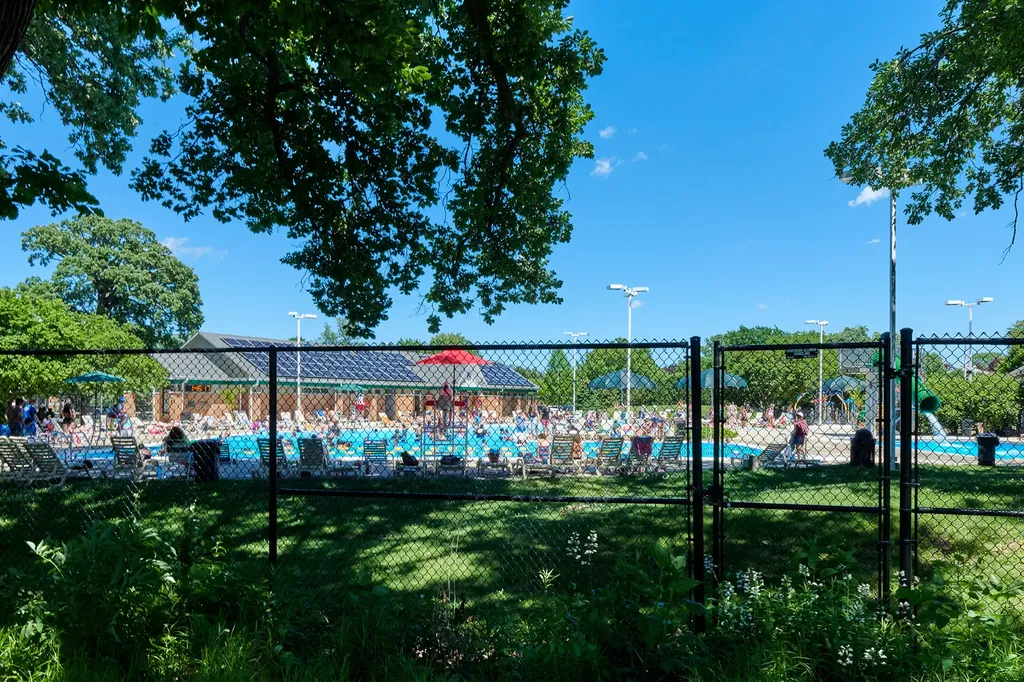 9027 Kenton Avenue Skokie IL 60076