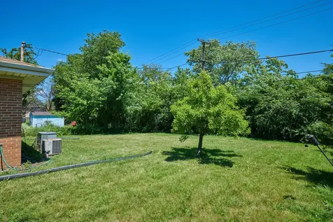 9027 Kenton Avenue Skokie IL 60076