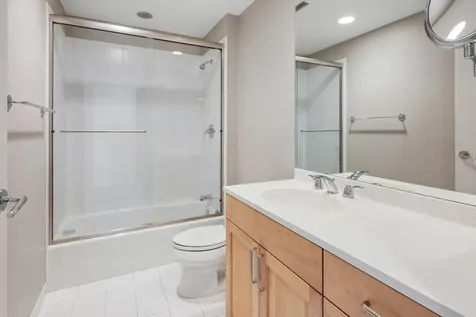600 North Lake Shore Drive Chicago IL 60611