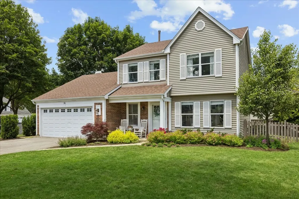 35 Knightsbridge Drive Mundelein IL 60060