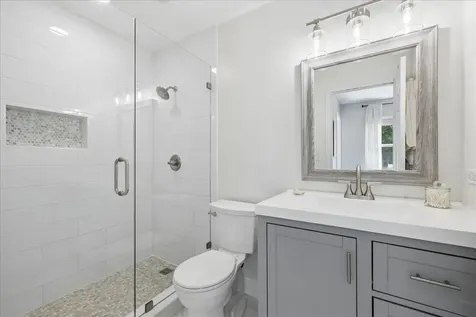 35 Knightsbridge Drive Mundelein IL 60060