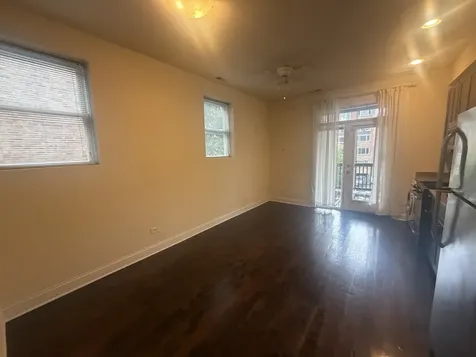 647 West Deming Place Chicago IL 60614