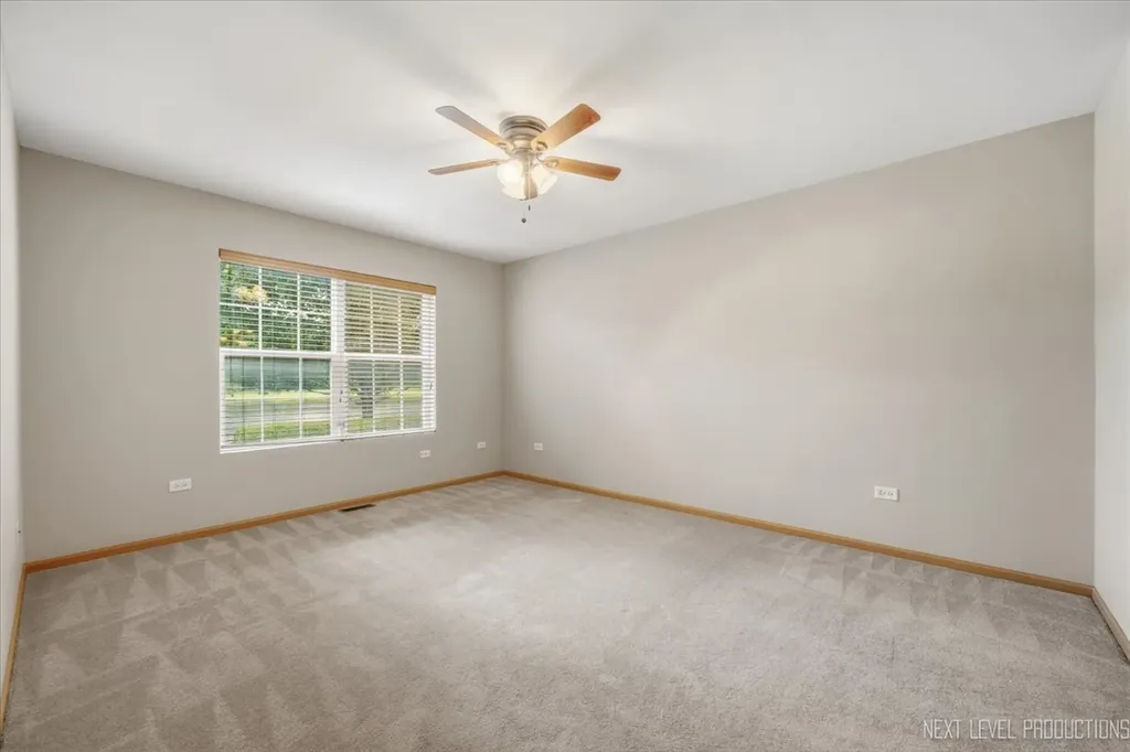 2471 Stoughton Circle Aurora IL 60502
