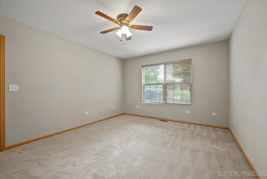 2471 Stoughton Circle Aurora IL 60502