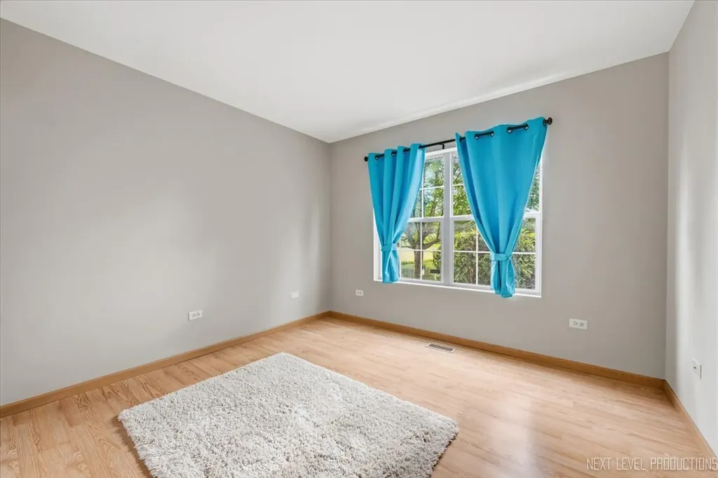 2471 Stoughton Circle Aurora IL 60502