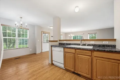 2471 Stoughton Circle Aurora IL 60502