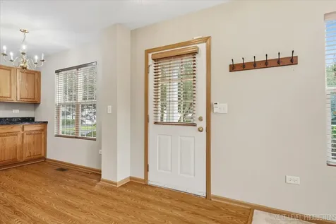 2471 Stoughton Circle Aurora IL 60502