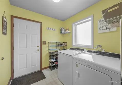 265 Moders Avenue Cary IL 60013