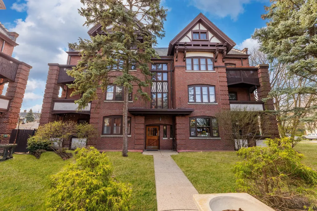 116 South East Avenue Oak Park IL 60302