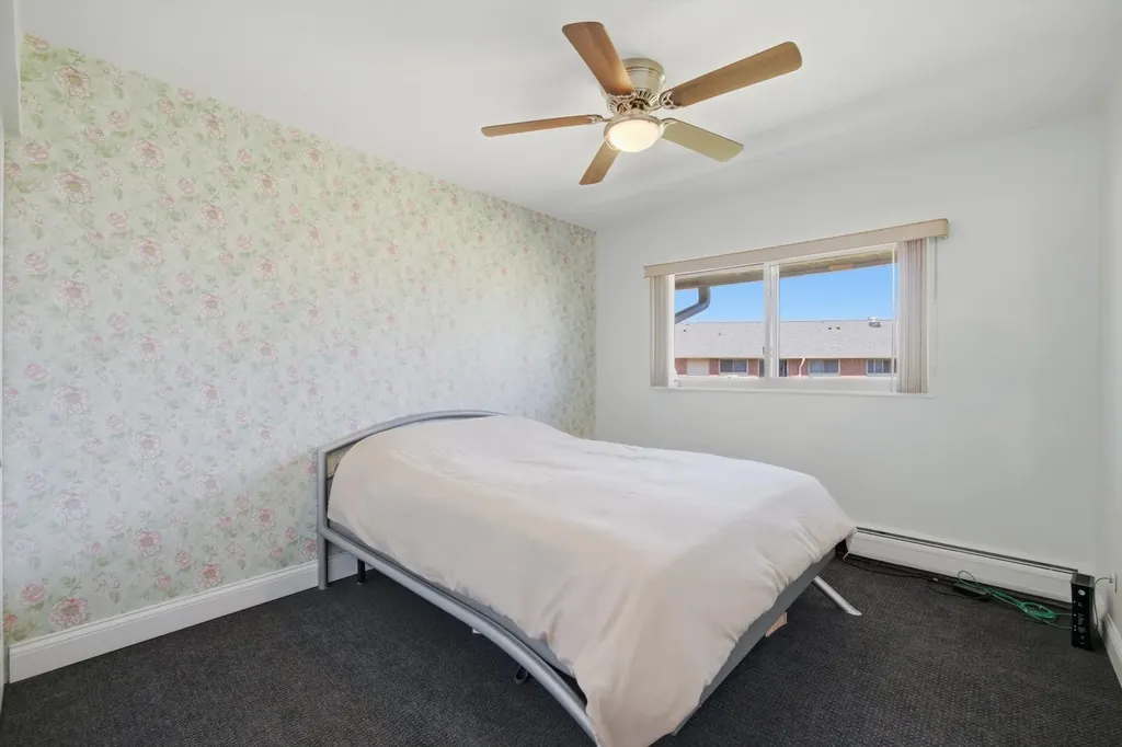 670 Marilyn Avenue Glendale Heights IL 60139