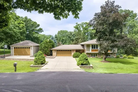 13600 South Longview Drive Homer Glen IL 60491