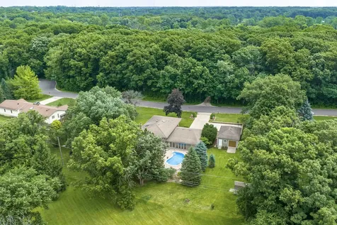 13600 South Longview Drive Homer Glen IL 60491