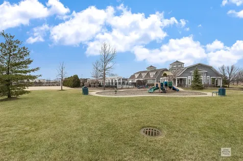 233 Willington Way Oswego IL 60543