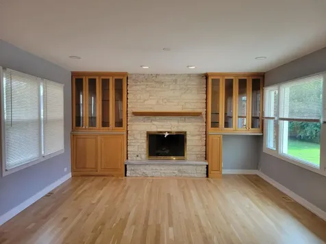 1001 East Callero Circle Mount Prospect IL 60056