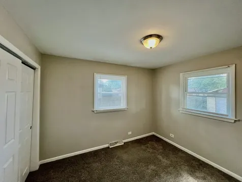 606 East 164th Place South Holland IL 60473