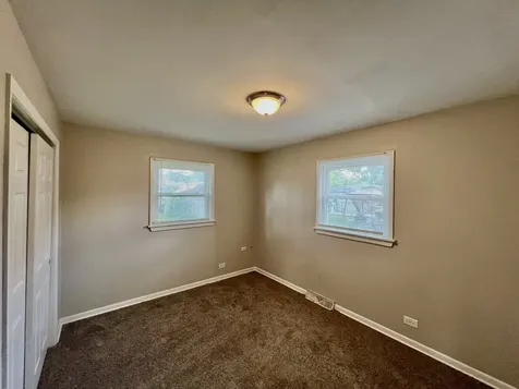 606 East 164th Place South Holland IL 60473