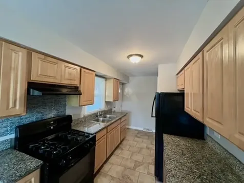 606 East 164th Place South Holland IL 60473