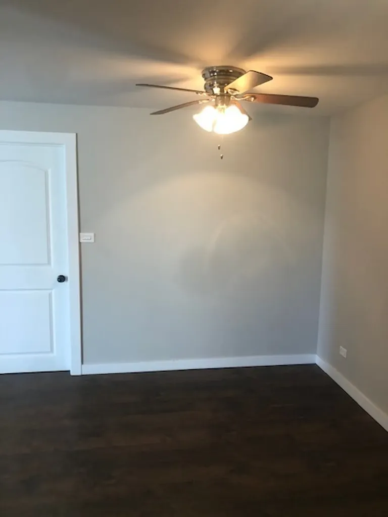 1334 Yarmouth Court Schaumburg IL 60193