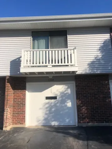 1334 Yarmouth Court Schaumburg IL 60193