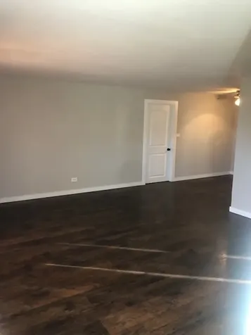 1334 Yarmouth Court Schaumburg IL 60193