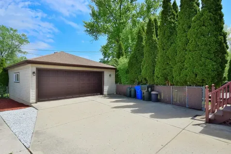 1413 North Burning Bush Lane Mount Prospect IL 60056