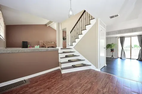 1413 North Burning Bush Lane Mount Prospect IL 60056
