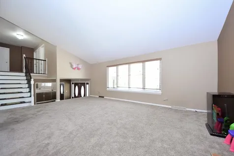 1413 North Burning Bush Lane Mount Prospect IL 60056