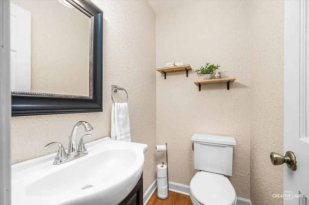 80 Bunting Lane Naperville IL 60565