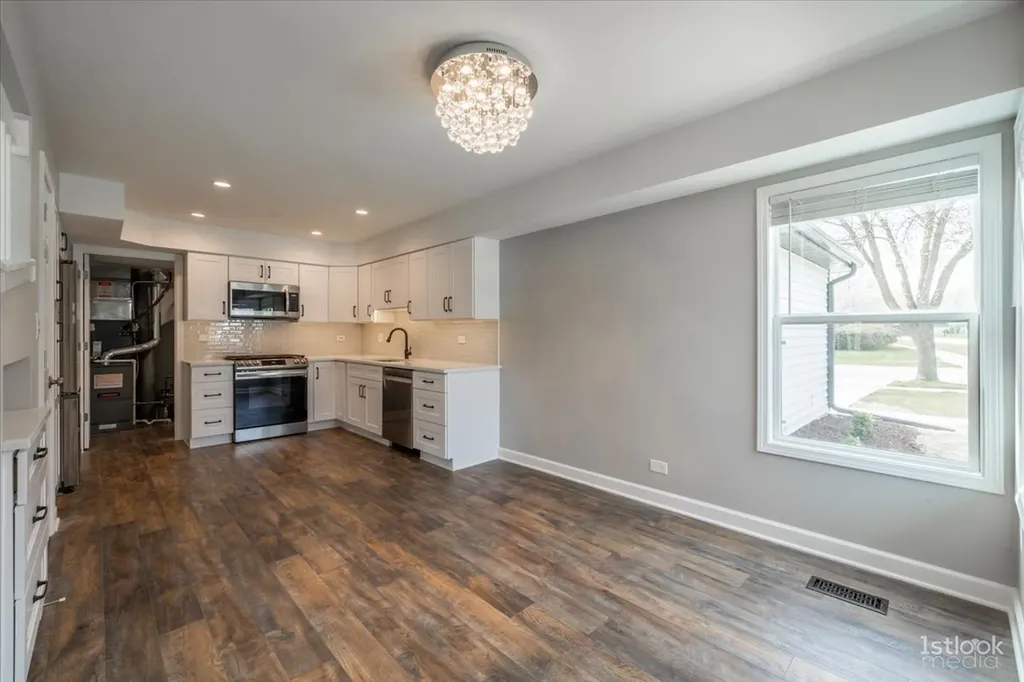1801 Shetland Road Naperville IL 60565