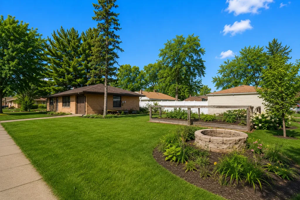 3749 Kemman Avenue Brookfield IL 60513