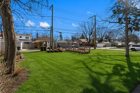 3749 Kemman Avenue Brookfield IL 60513