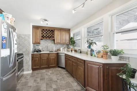 3749 Kemman Avenue Brookfield IL 60513