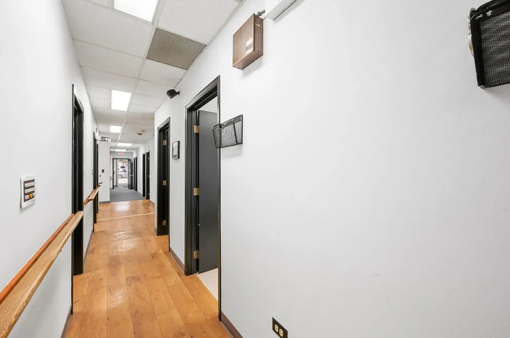 10547 South Ewing Avenue Chicago IL 60617