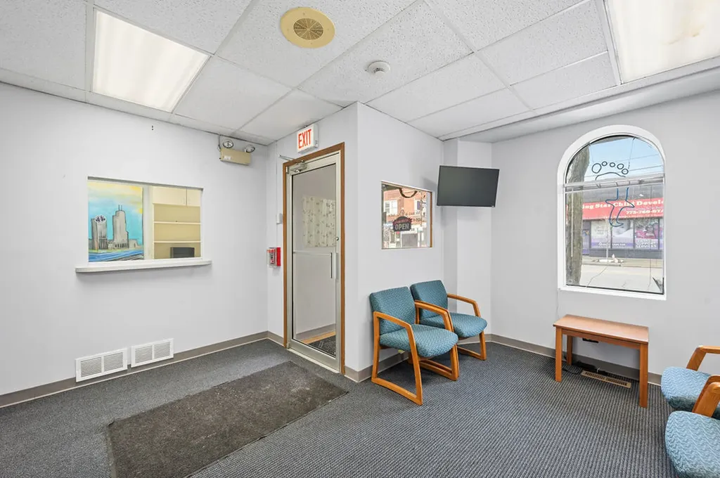 10547 South Ewing Avenue Chicago IL 60617