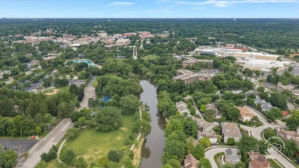 530 River Front Circle Naperville IL 60540